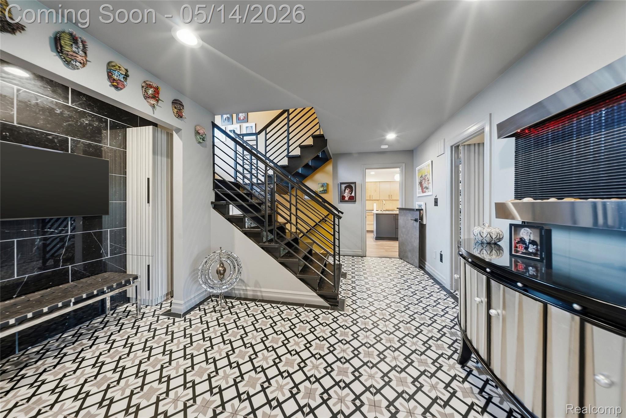 8727 Sarah Lane