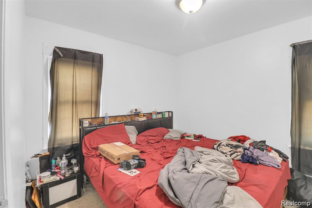 18668 Warwick Street