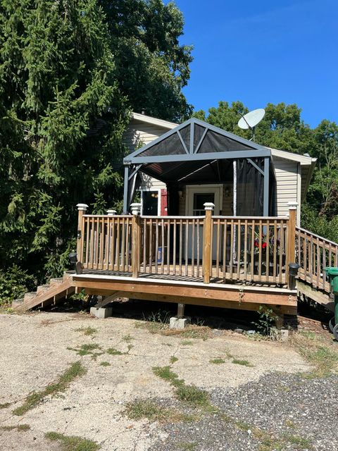 15894 Quaker Street Newberg Township MI 49095