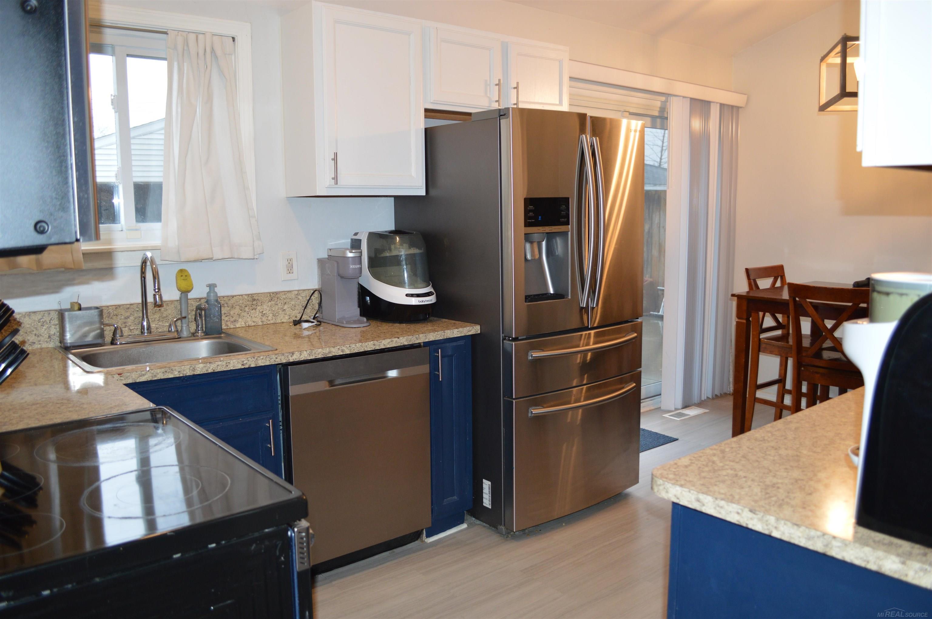 30747 Sutherland Street