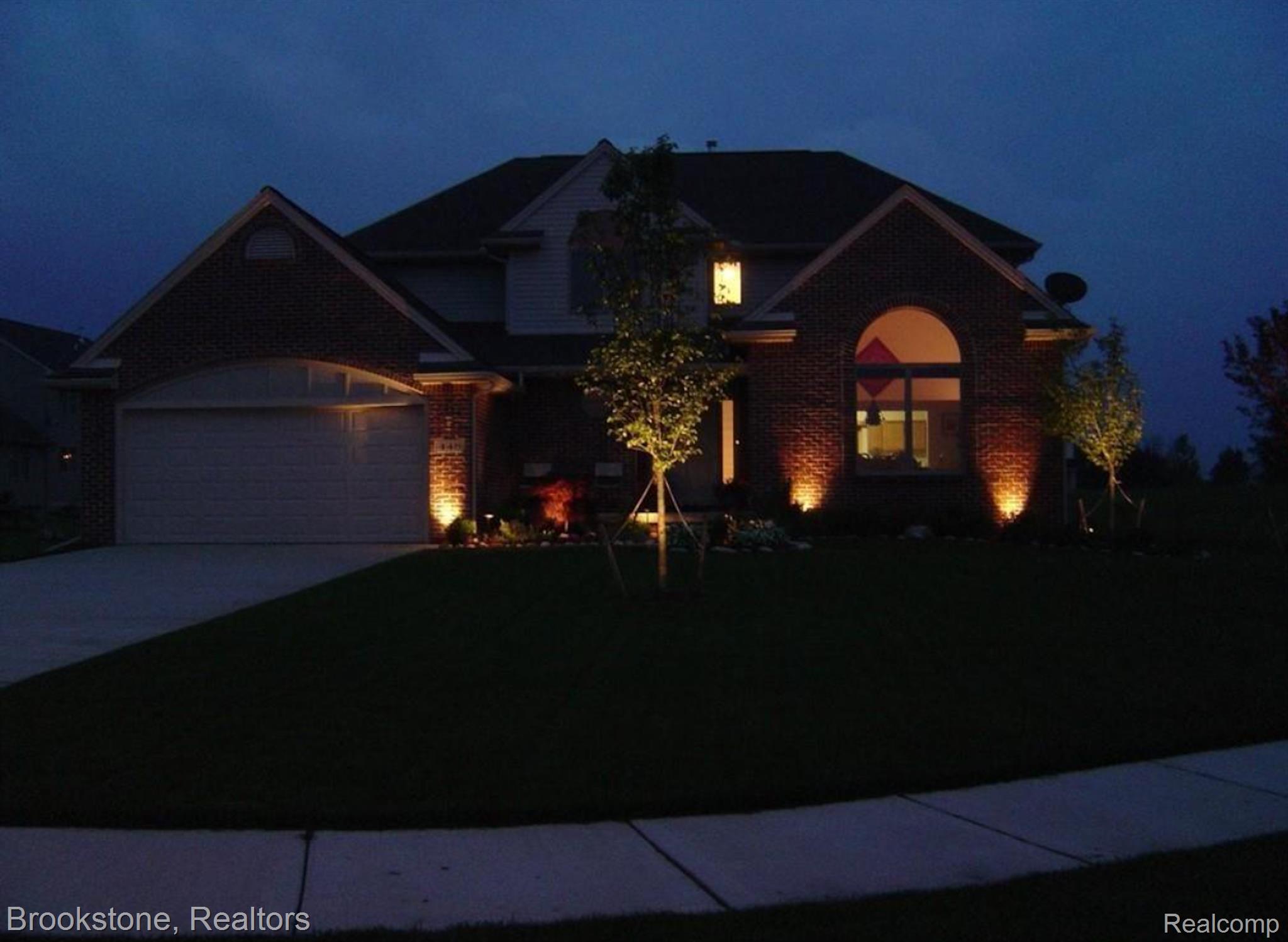 448 MARBLEWOOD Lane