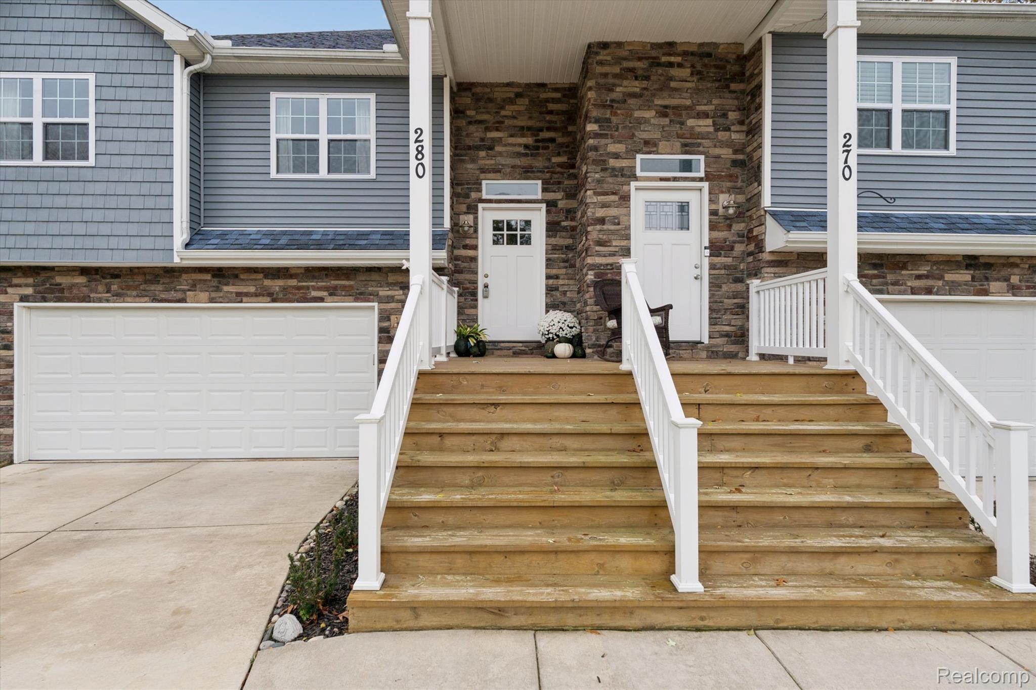 280 Whispering Pines Drive