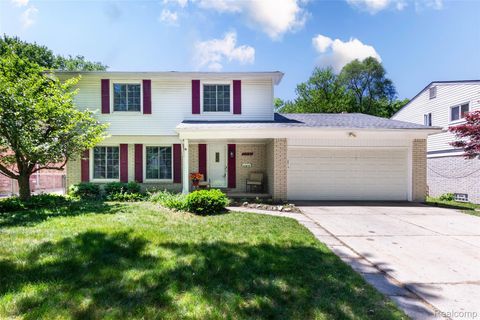 21581 Birchwood Street N Farmington City MI 48336
