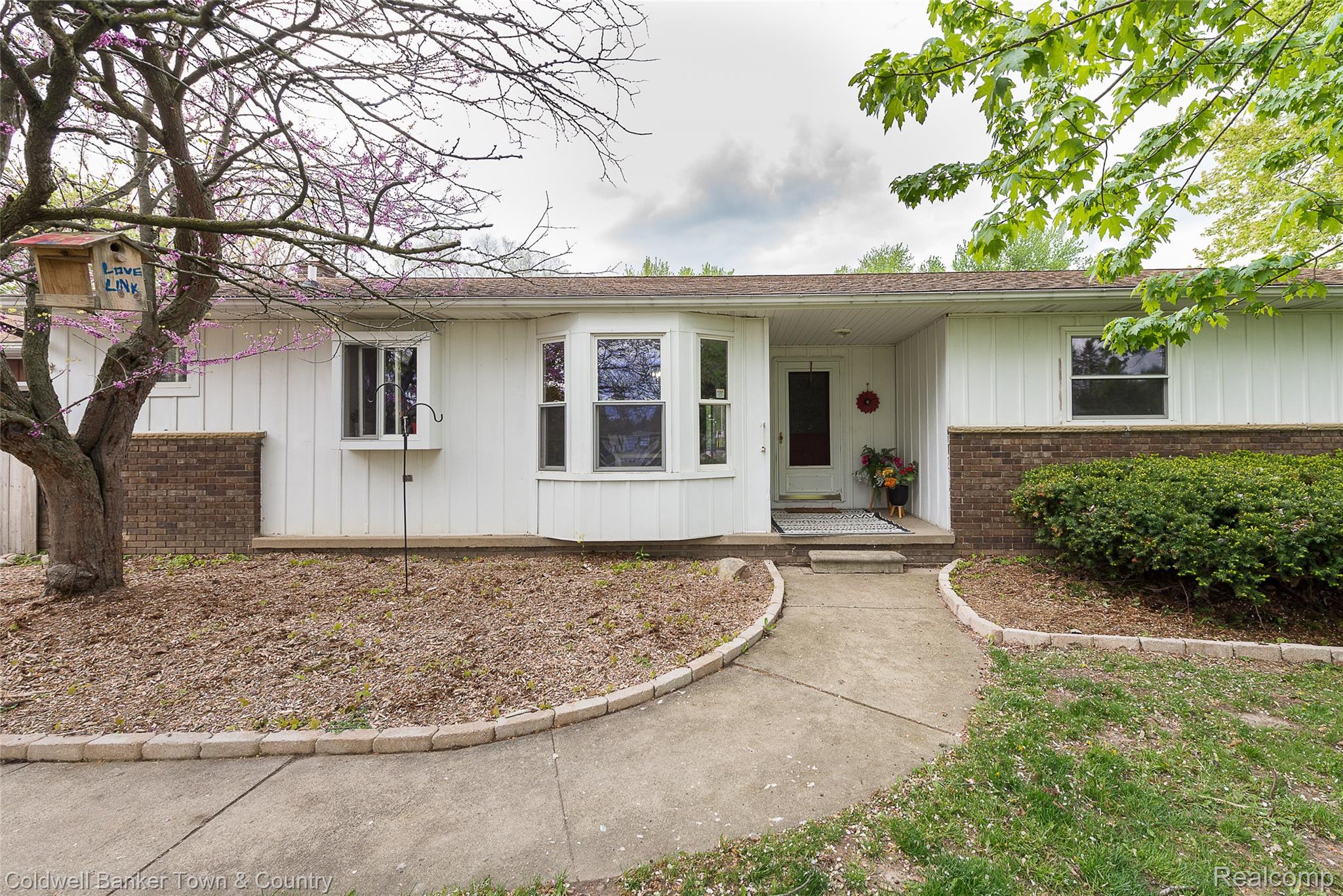 222 Bain Drive