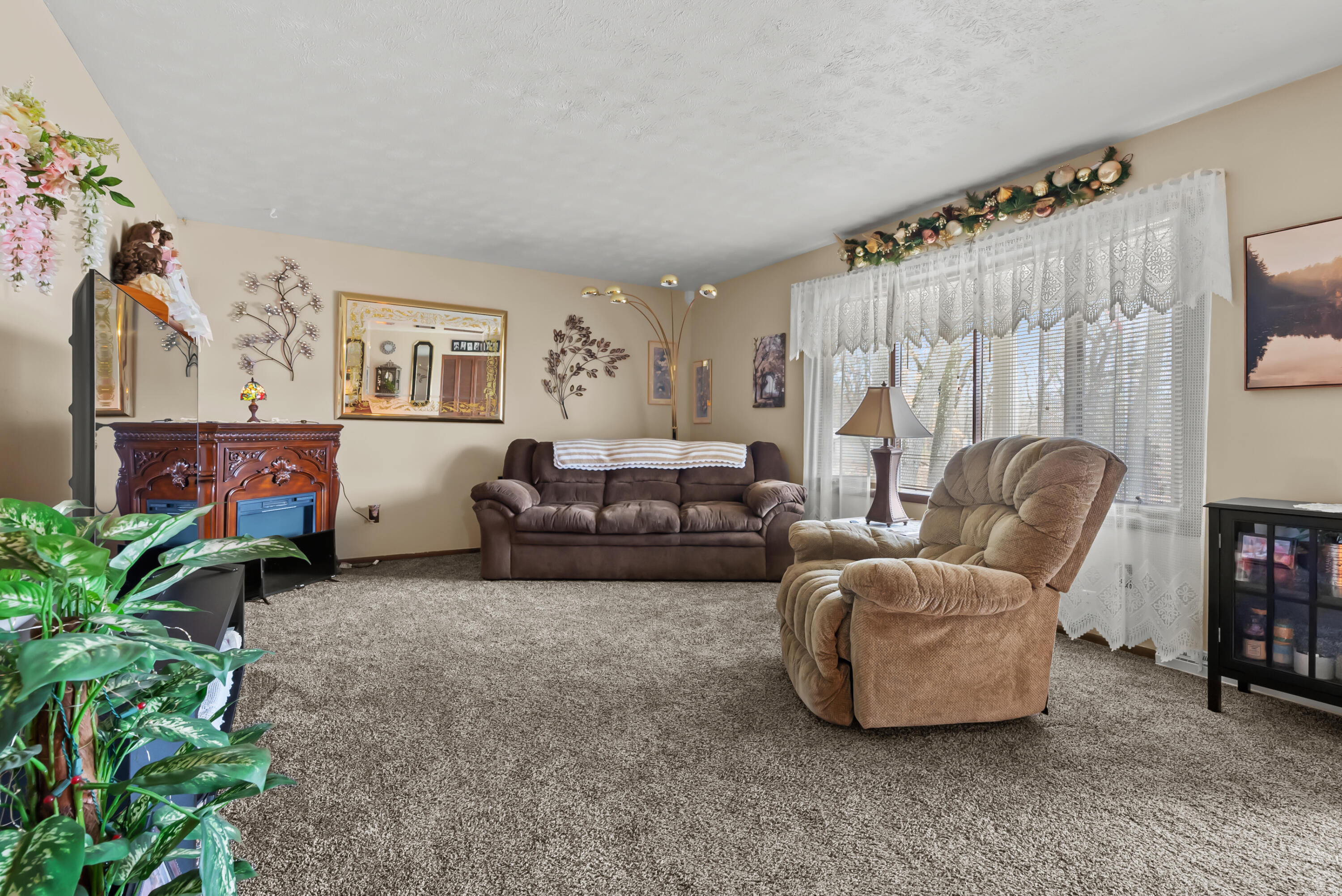1775 Monroe Beach
