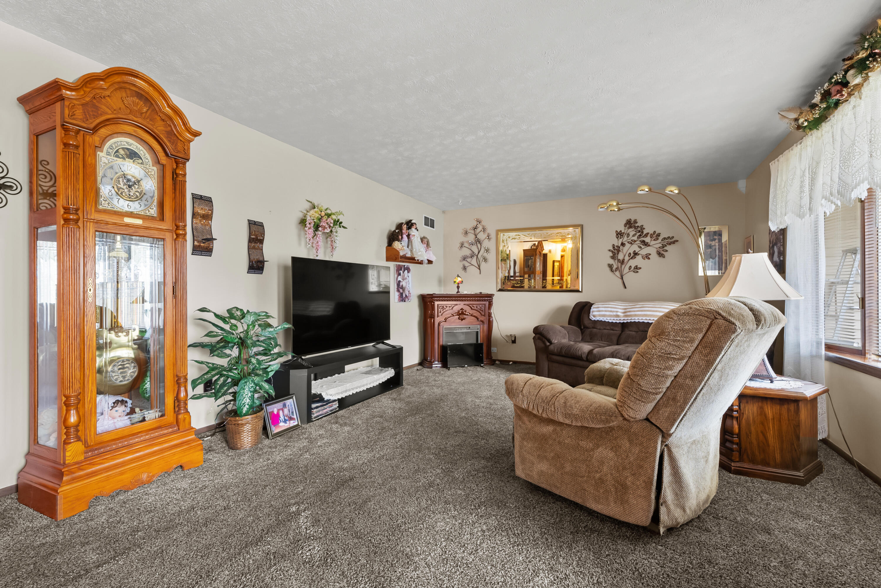 1775 Monroe Beach