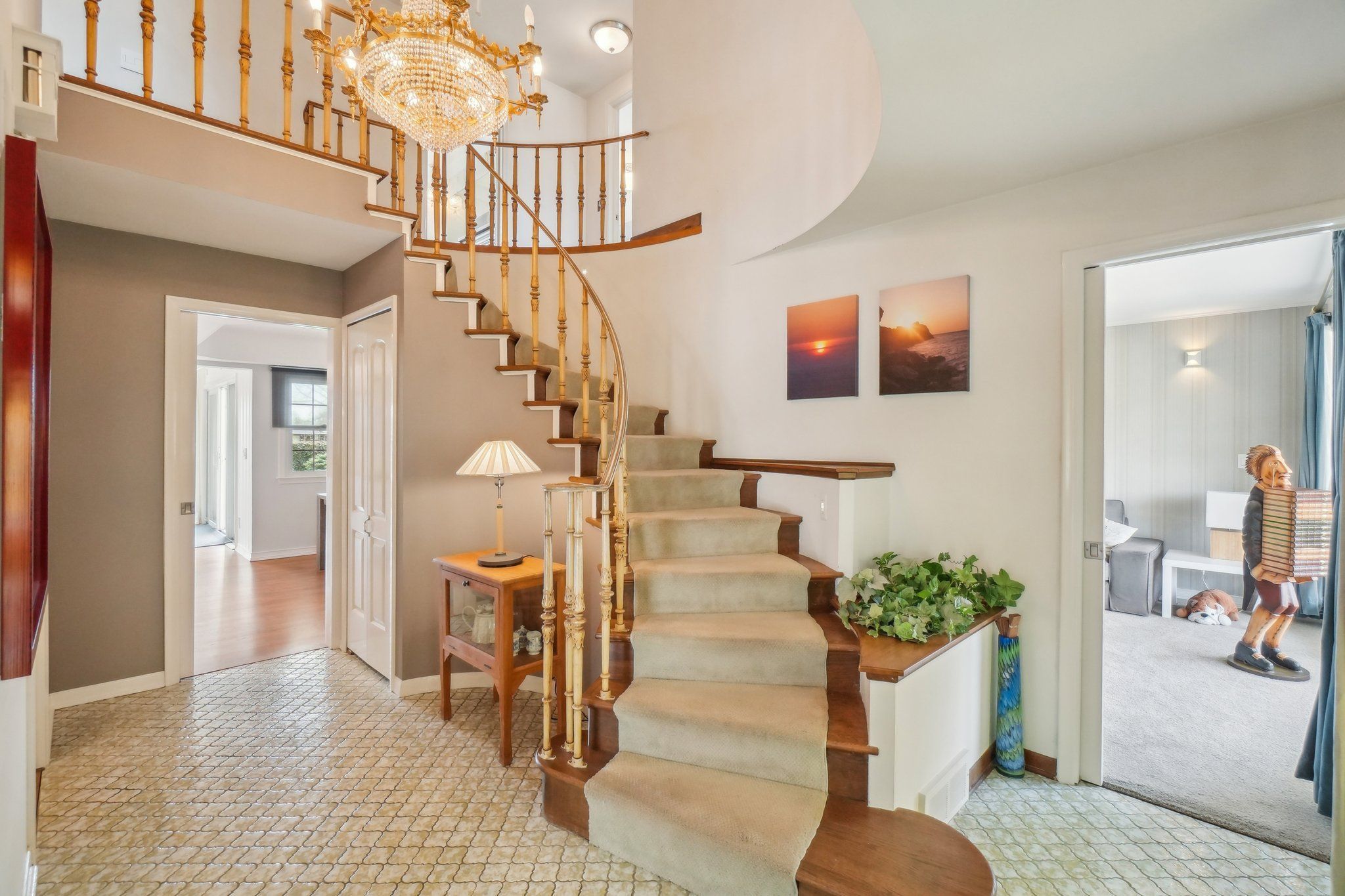 11098 CANTERBURY Drive