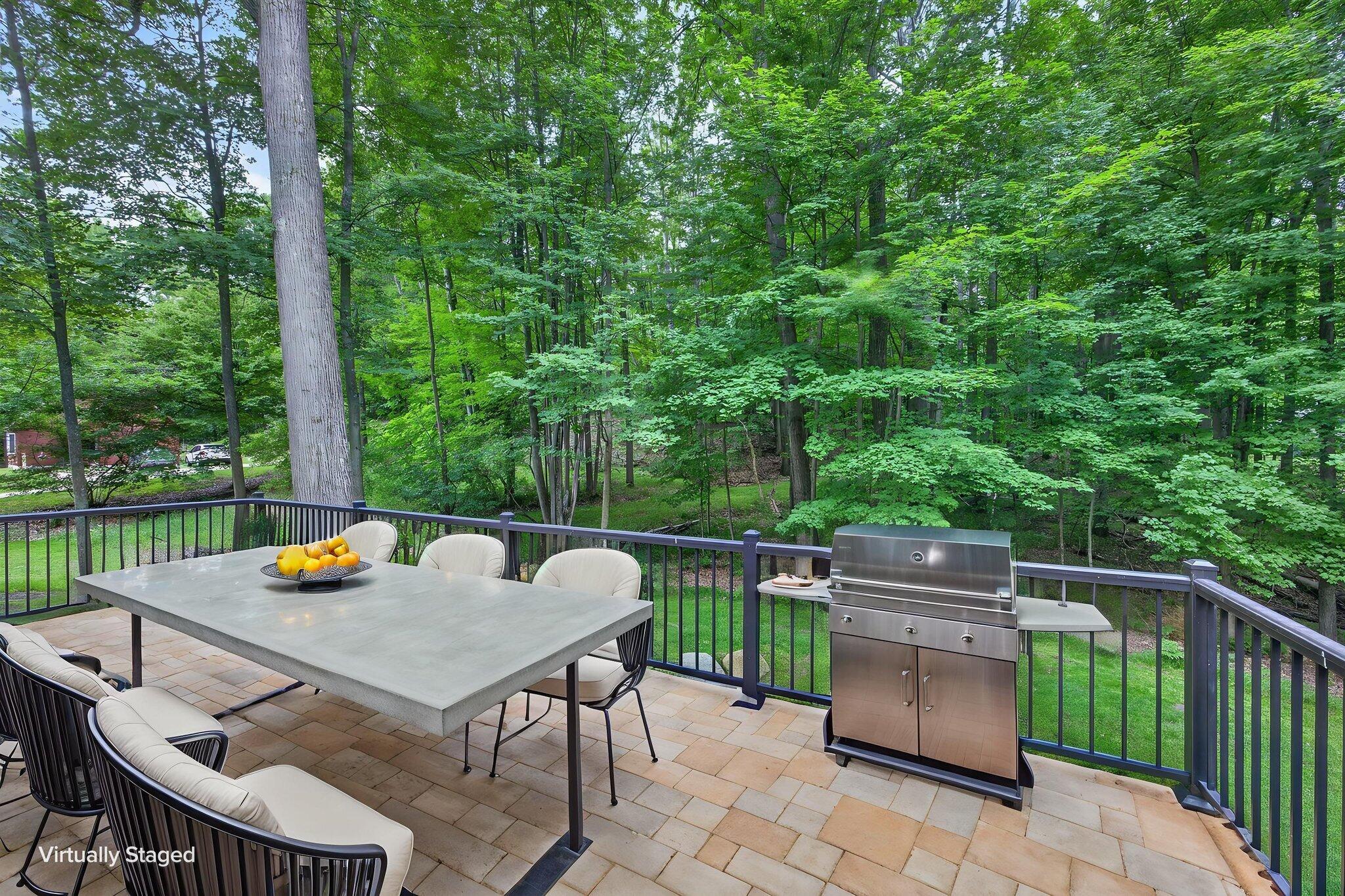 10372 Mountain View Trail