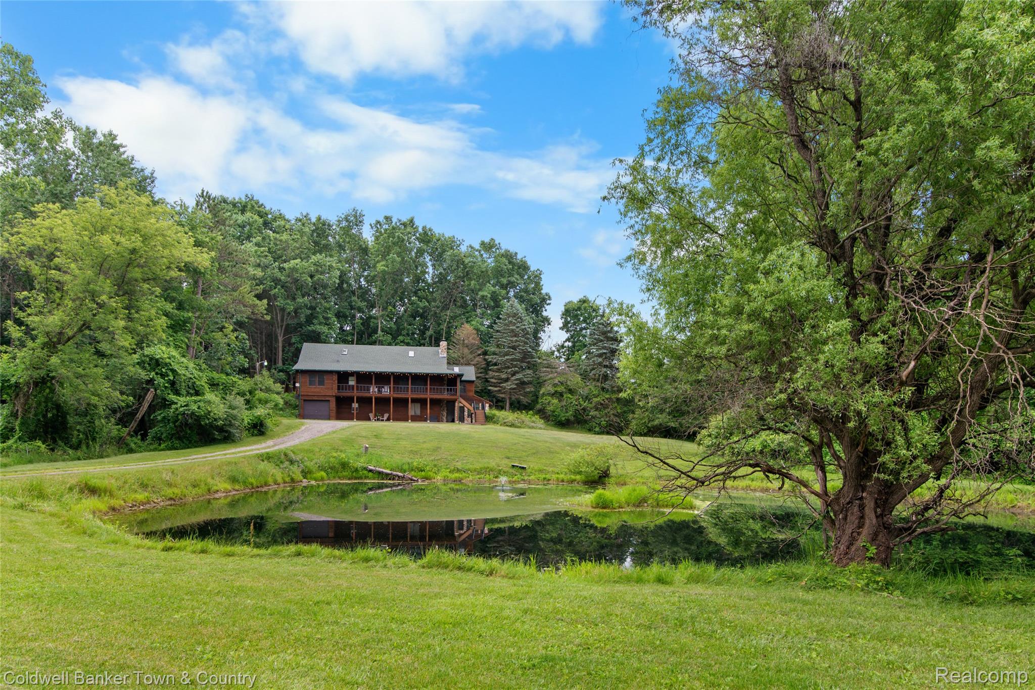 7335 Richardson Road