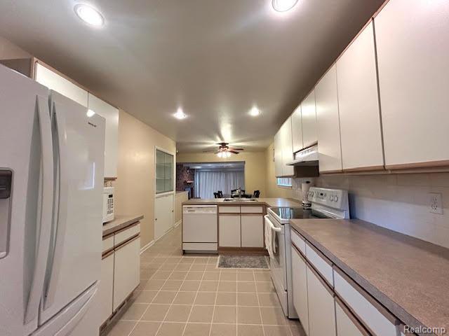 Troy City, Michigan 48083, United States, 3 Bedrooms Bedrooms, ,2 BathroomsBathrooms,Residential,Coming Soon,227571