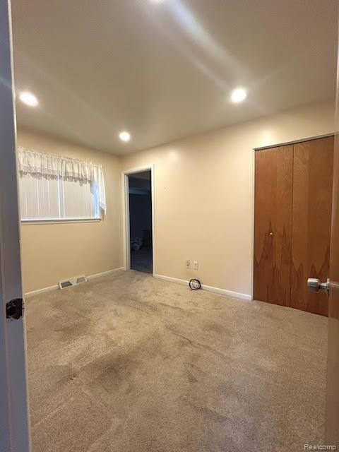 Troy City, Michigan 48083, United States, 3 Bedrooms Bedrooms, ,2 BathroomsBathrooms,Residential,Coming Soon,227571