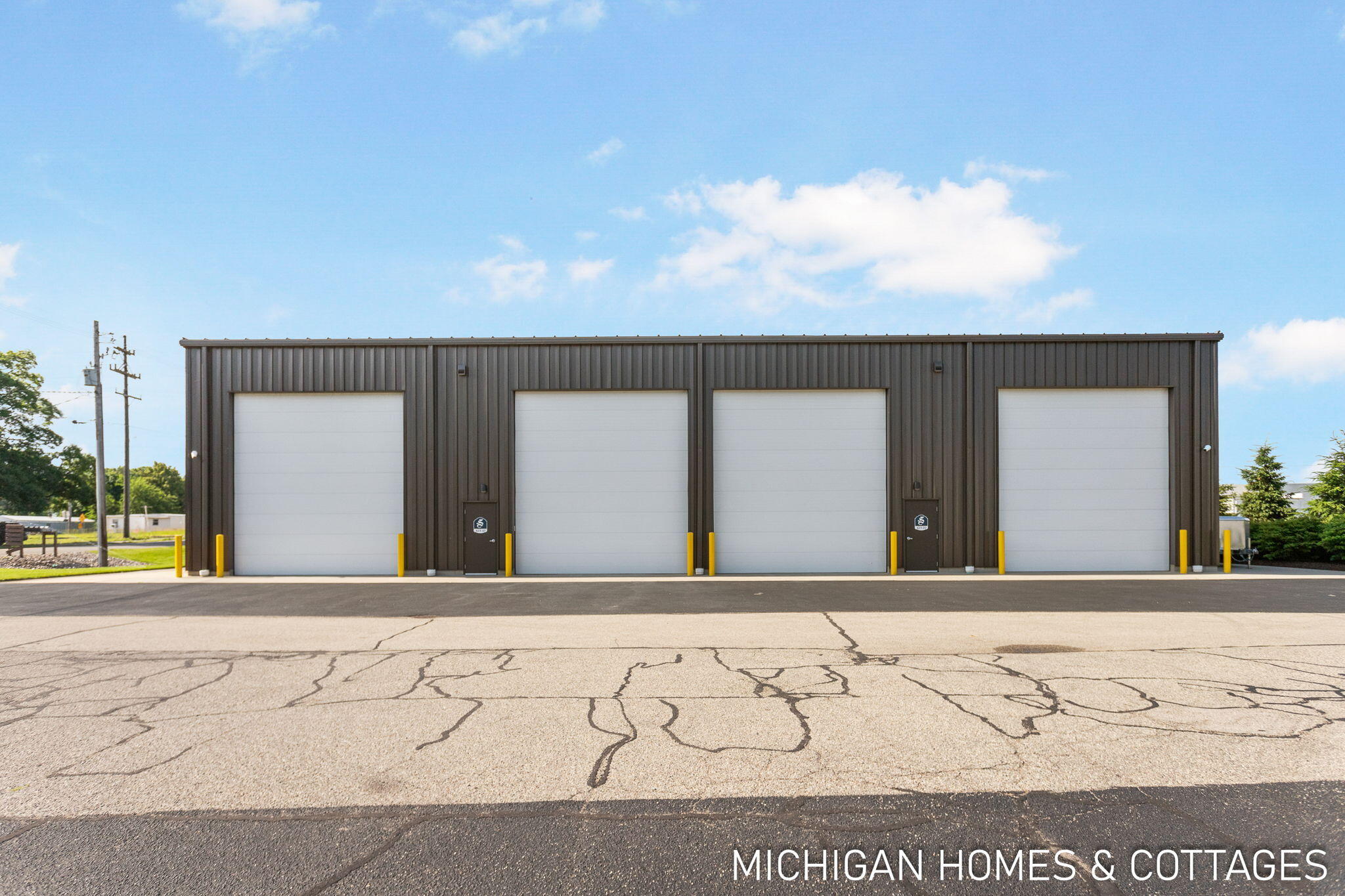 425 Douglas Avenue 10 & 20