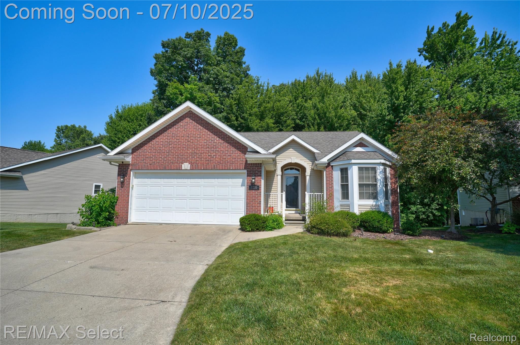 1211 Creek View Court