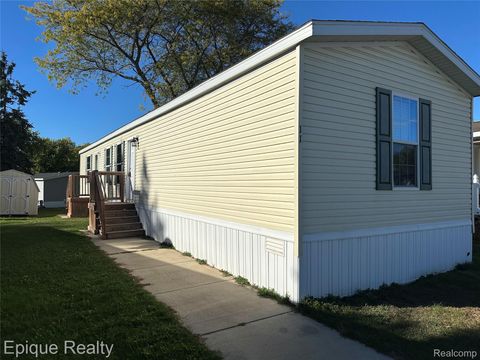 11 Legrand Street Howell City MI 48843