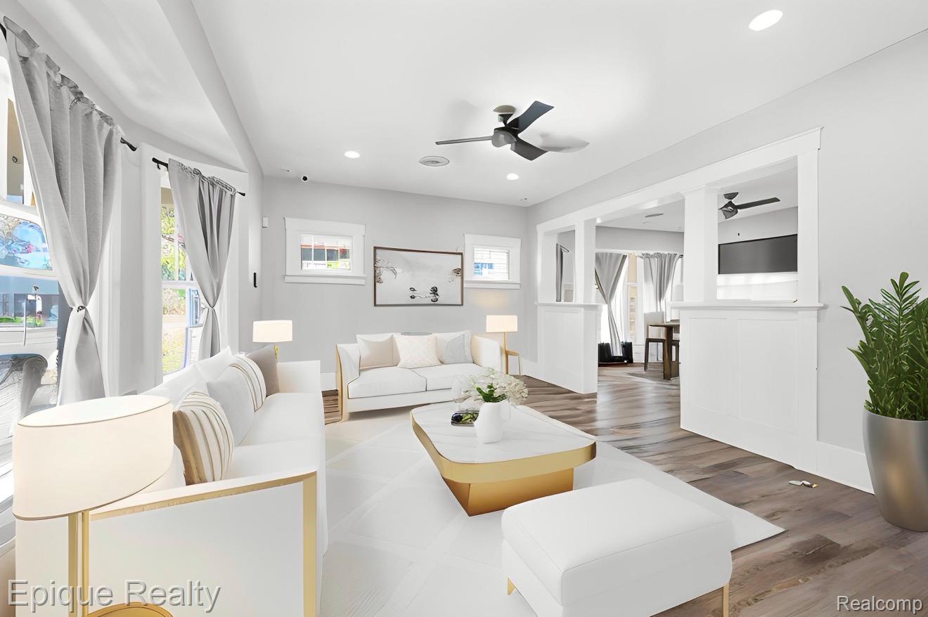 33432 Oakland Street