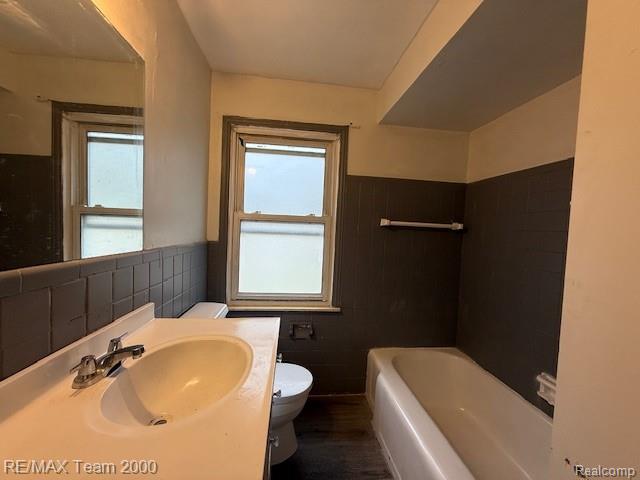 1496 Crescent Street