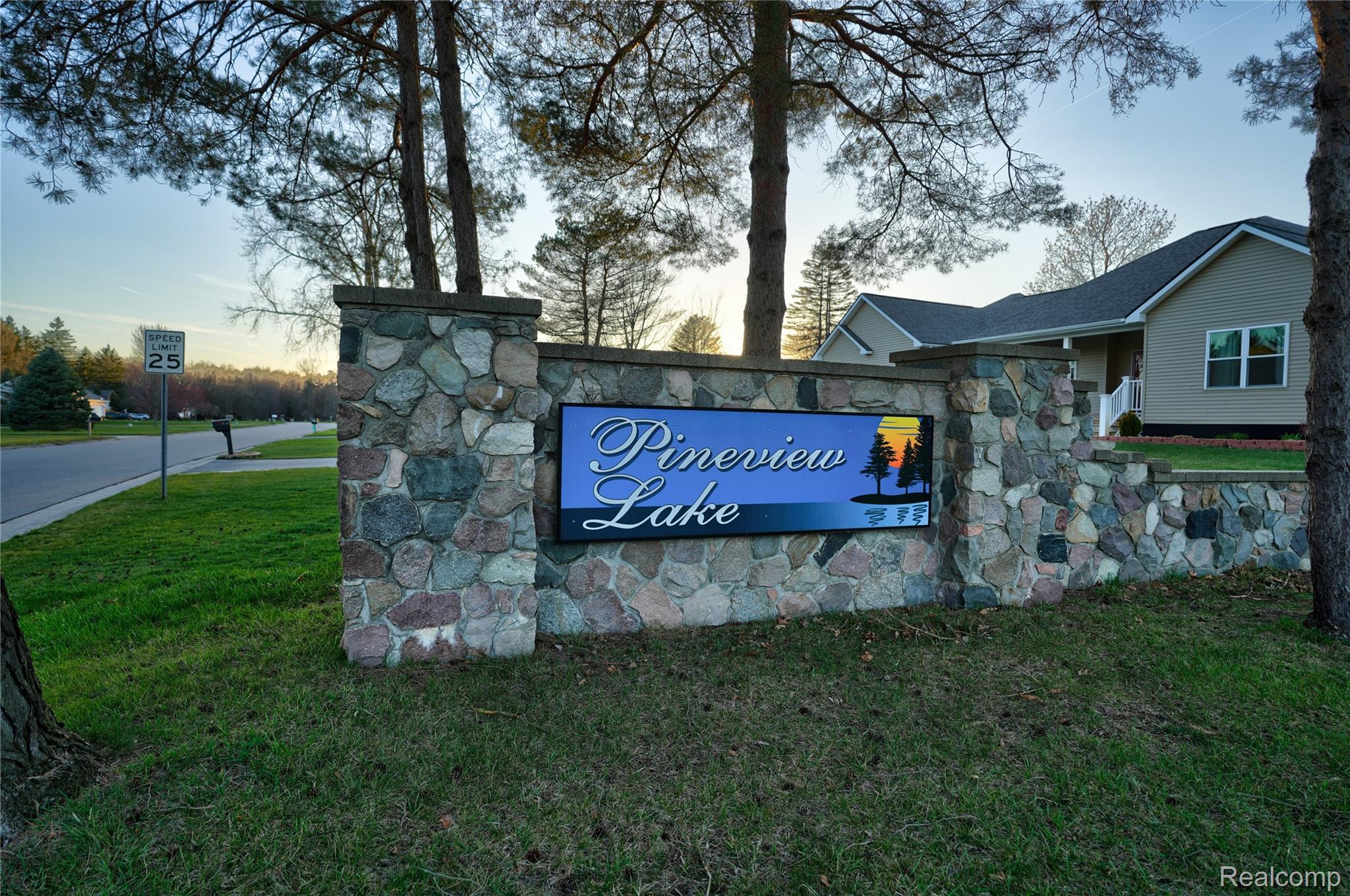 VL Pineview Lake Drive