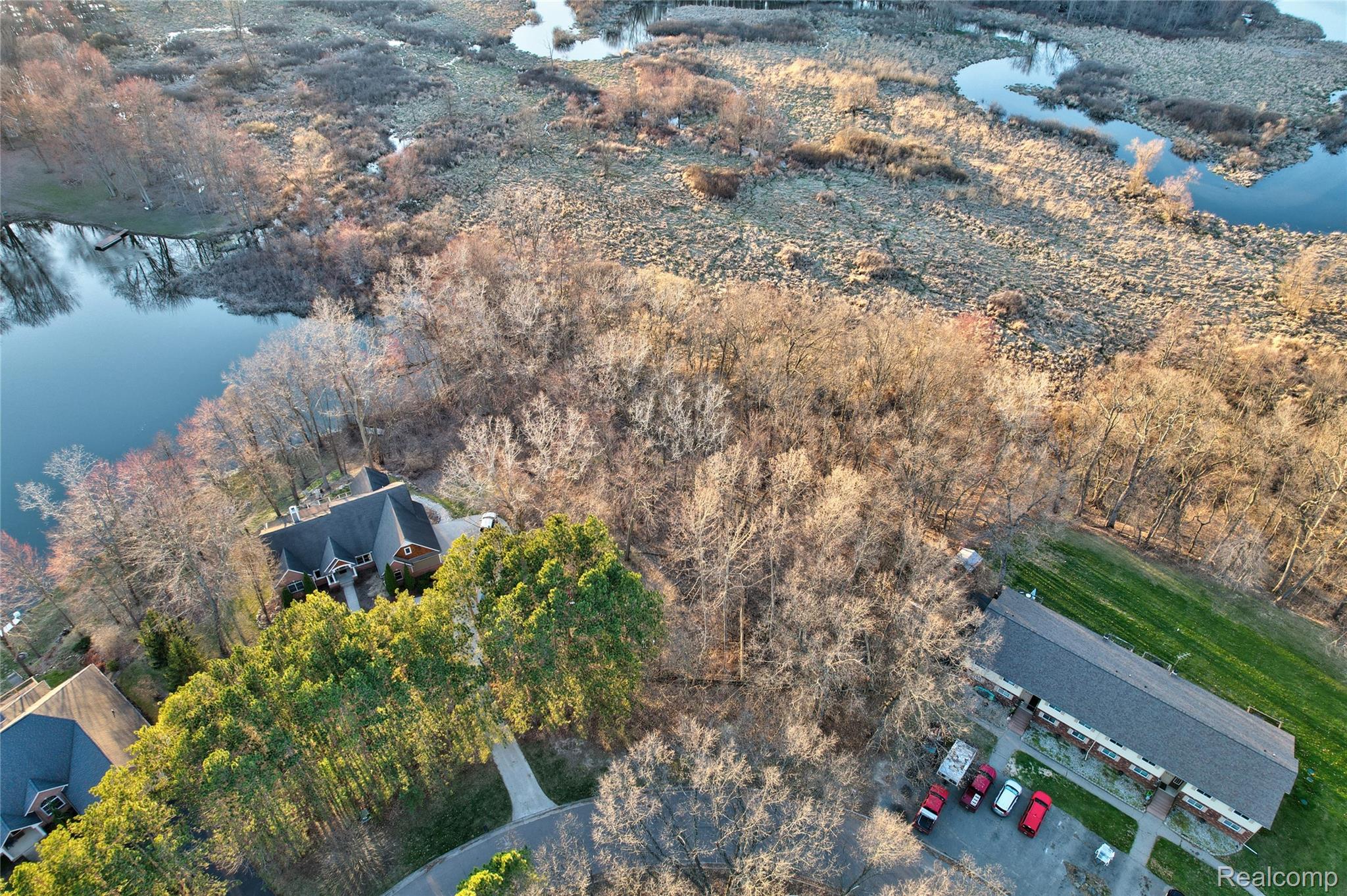 VL Pineview Lake Drive