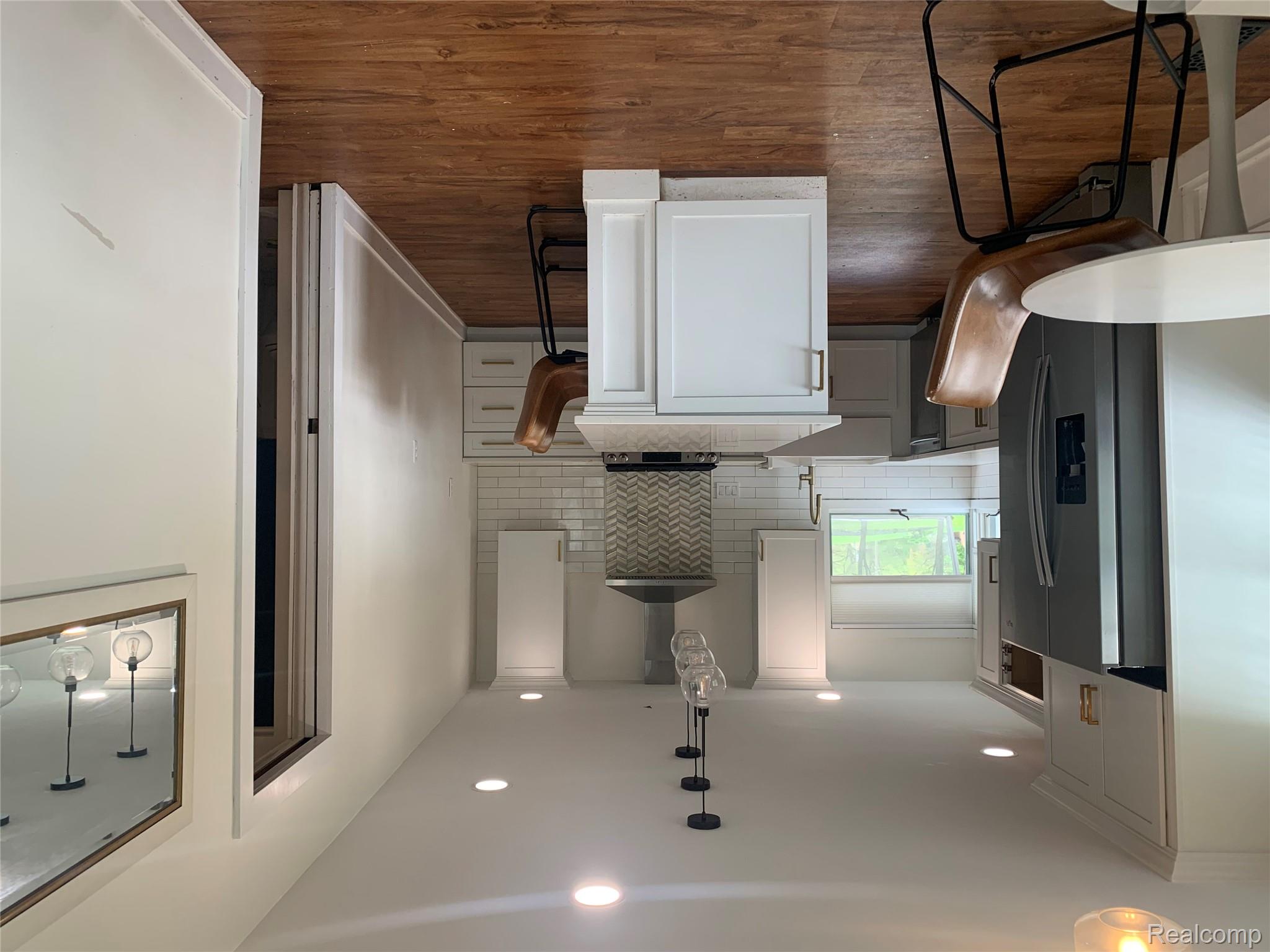 1211 PLYMOUTH Avenue SE