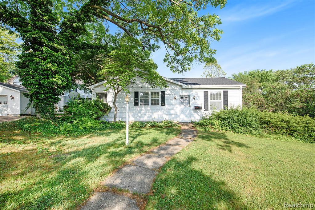 1211 PLYMOUTH Avenue SE