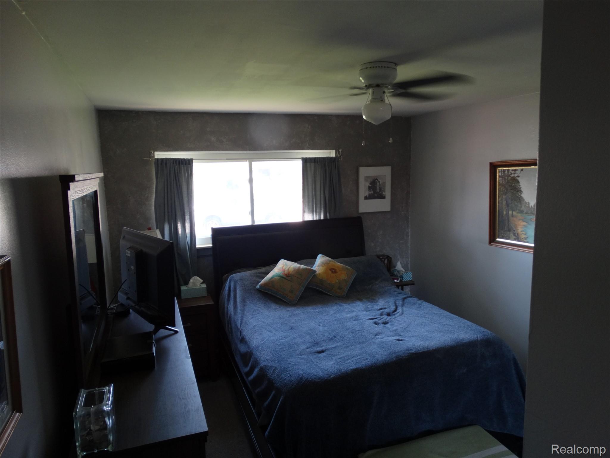 14033 Edison Drive