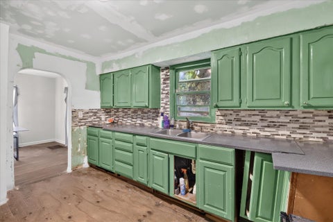 Tiny photo for 1004 Newland Place, Kalamazoo City, MI 49001 (MLS # 64026054578)