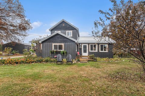 46961 8th Avenue Columbia Township MI 49026