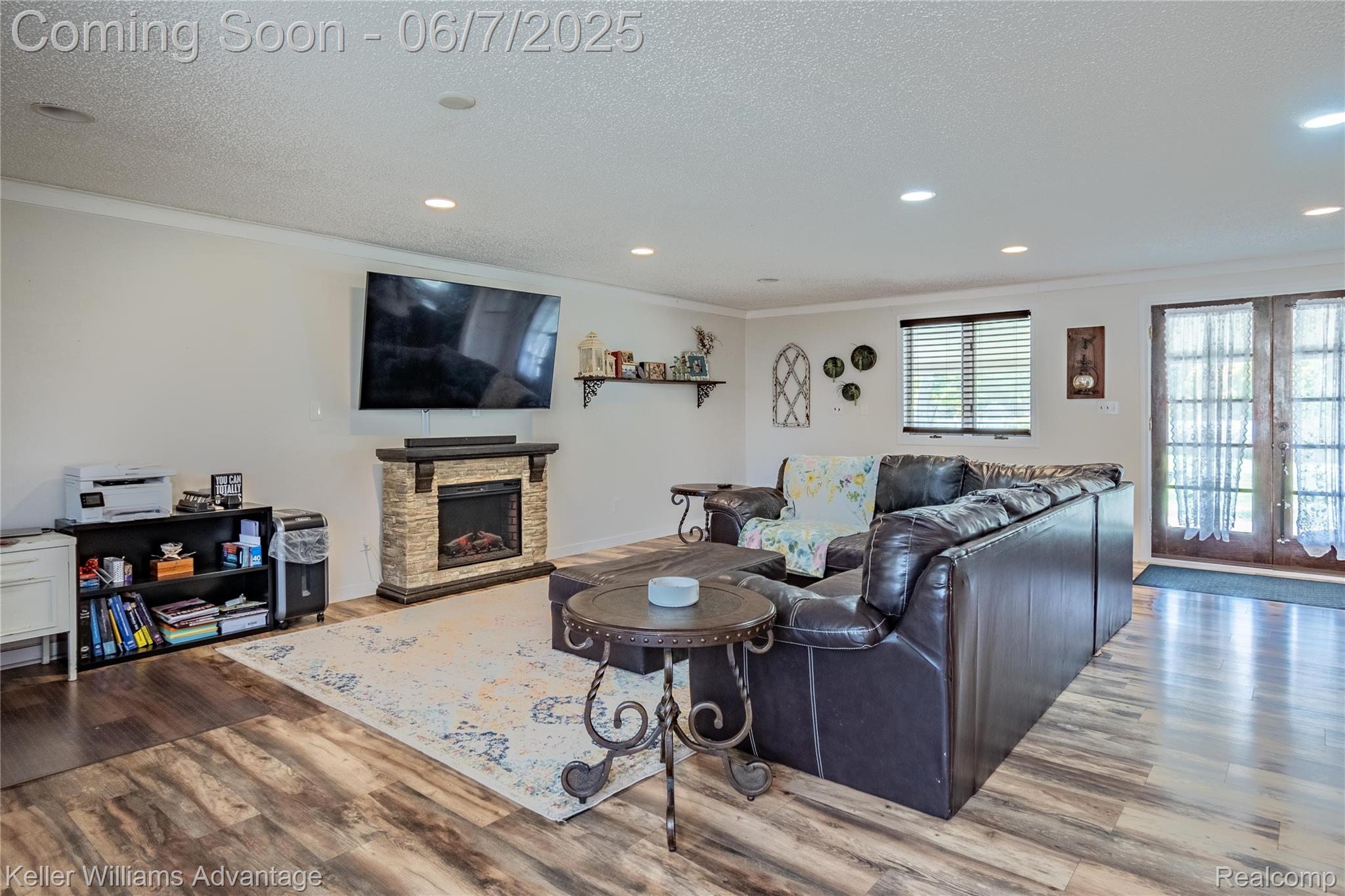 4879 Sundale Drive