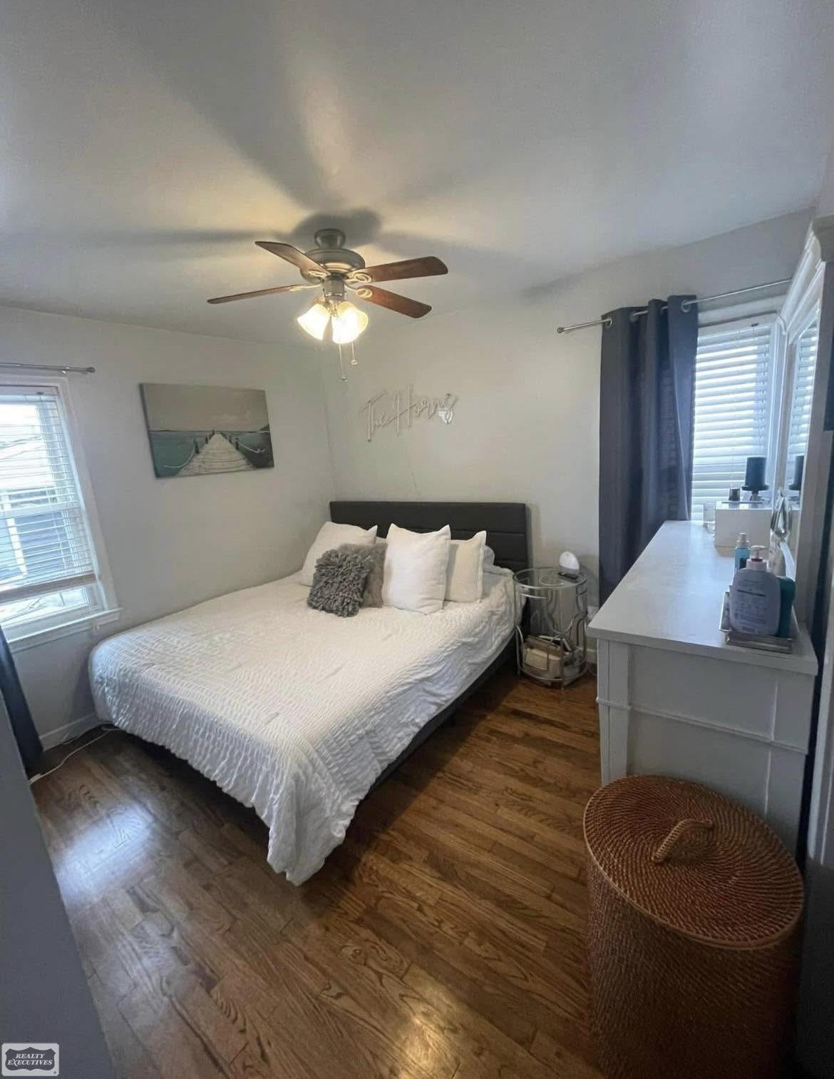 635 S REMBRANDT Avenue