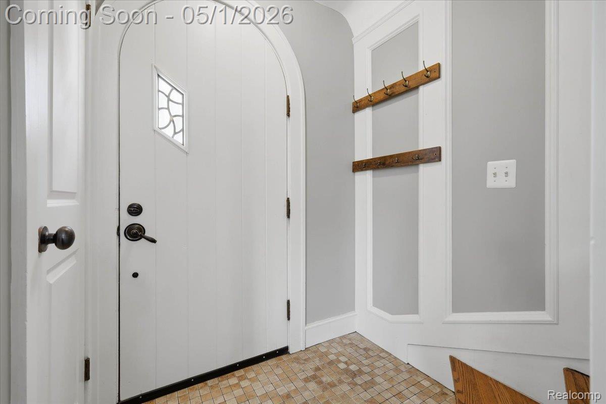 300 N Edison Avenue
