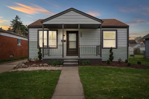 8672 HUDSON Avenue Warren City Macomb MI 48089