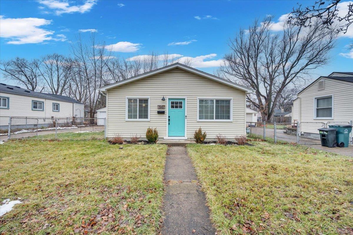 1561 Moorhouse Street