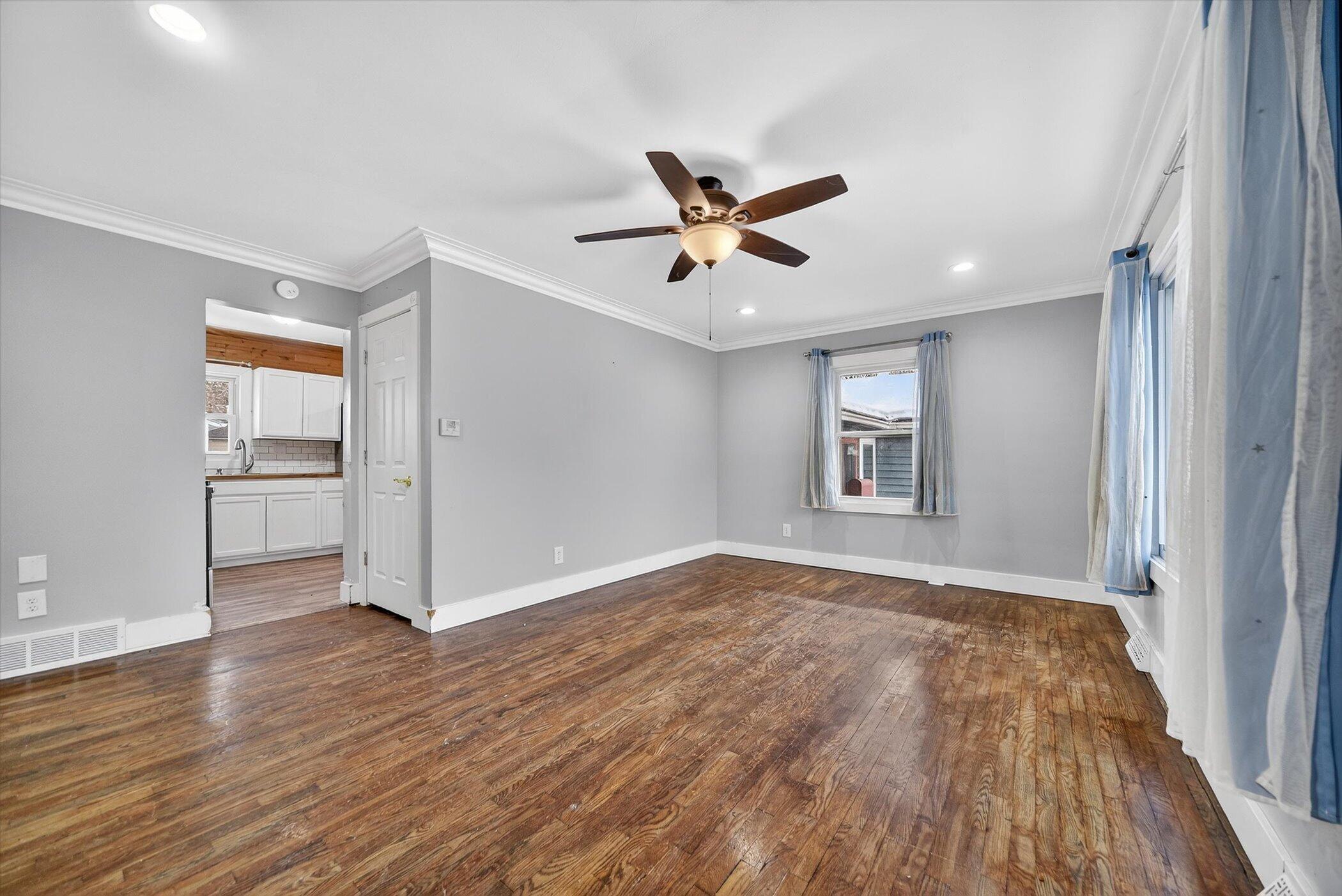 4613 Stafford Avenue