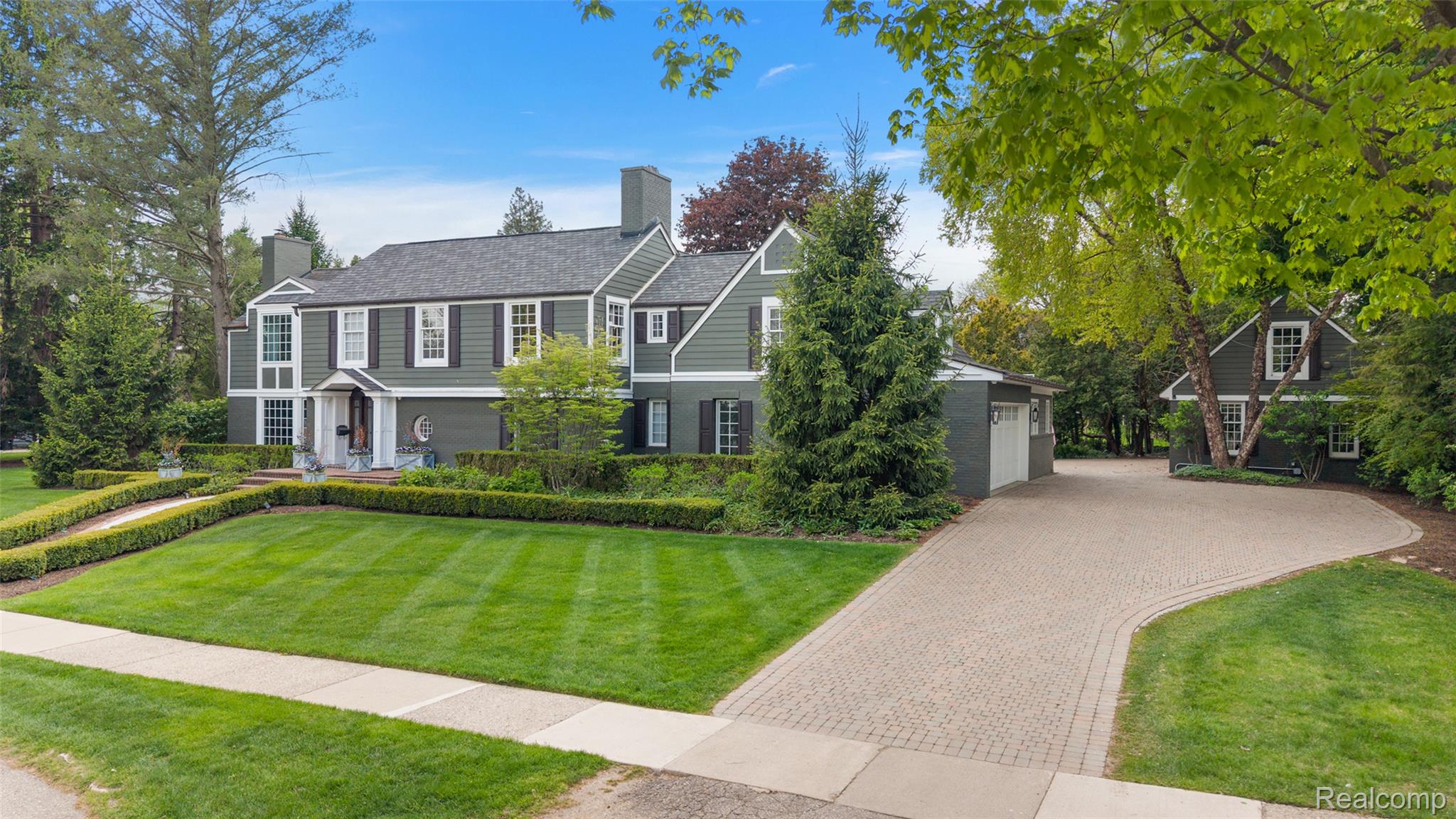 1269 Willow Lane