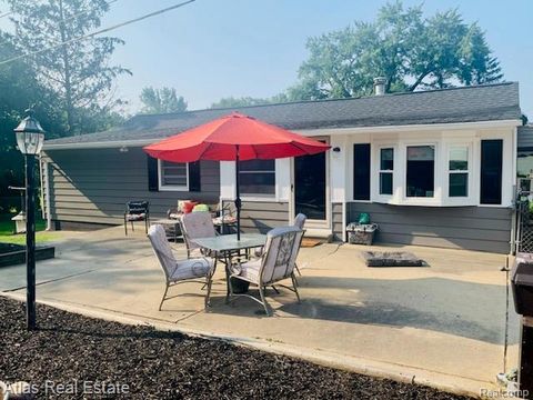 495 W Seymour Lake Road Brandon Charter Township MI 48462