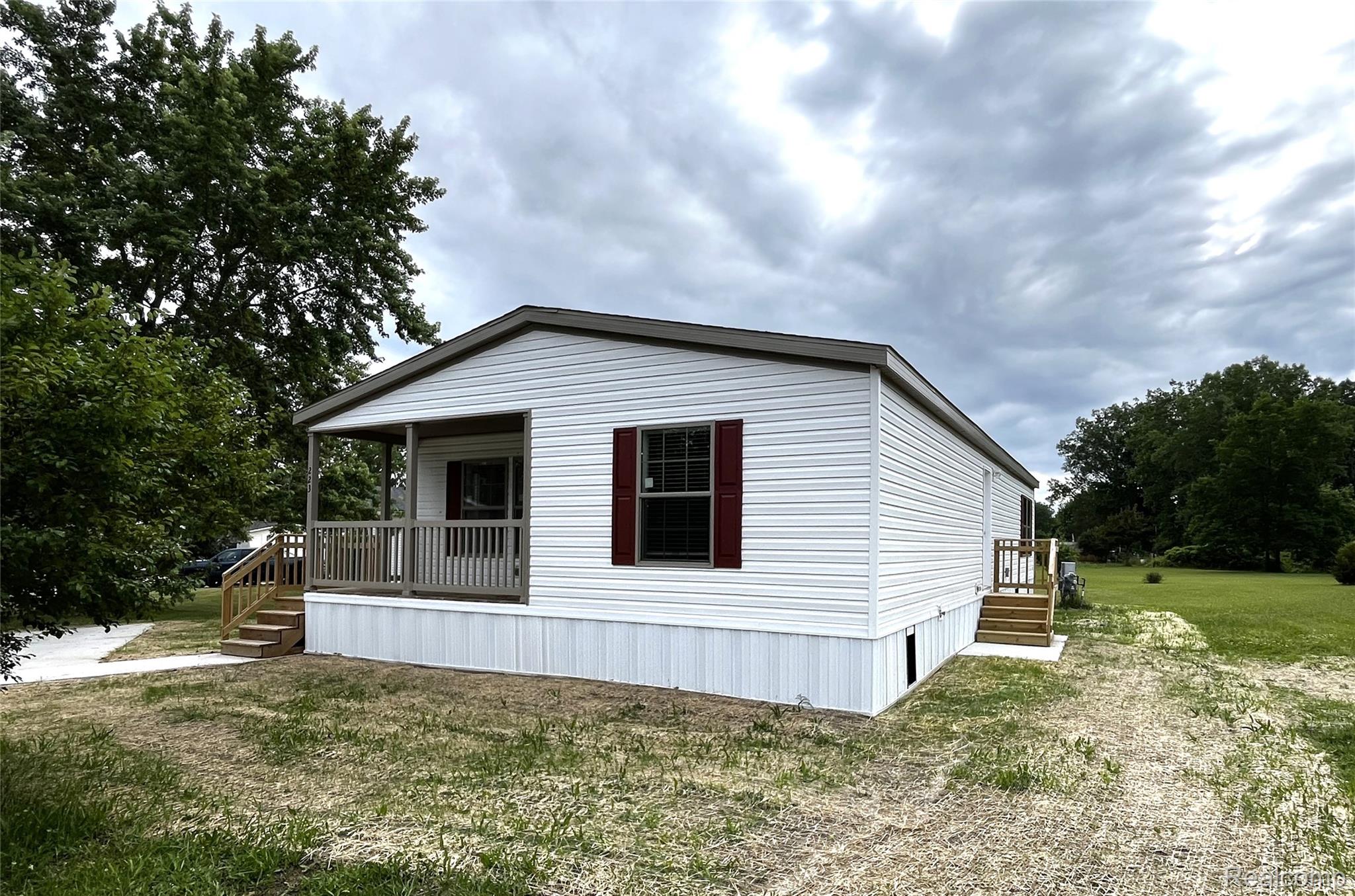 8499 (Lot 223) E M 71