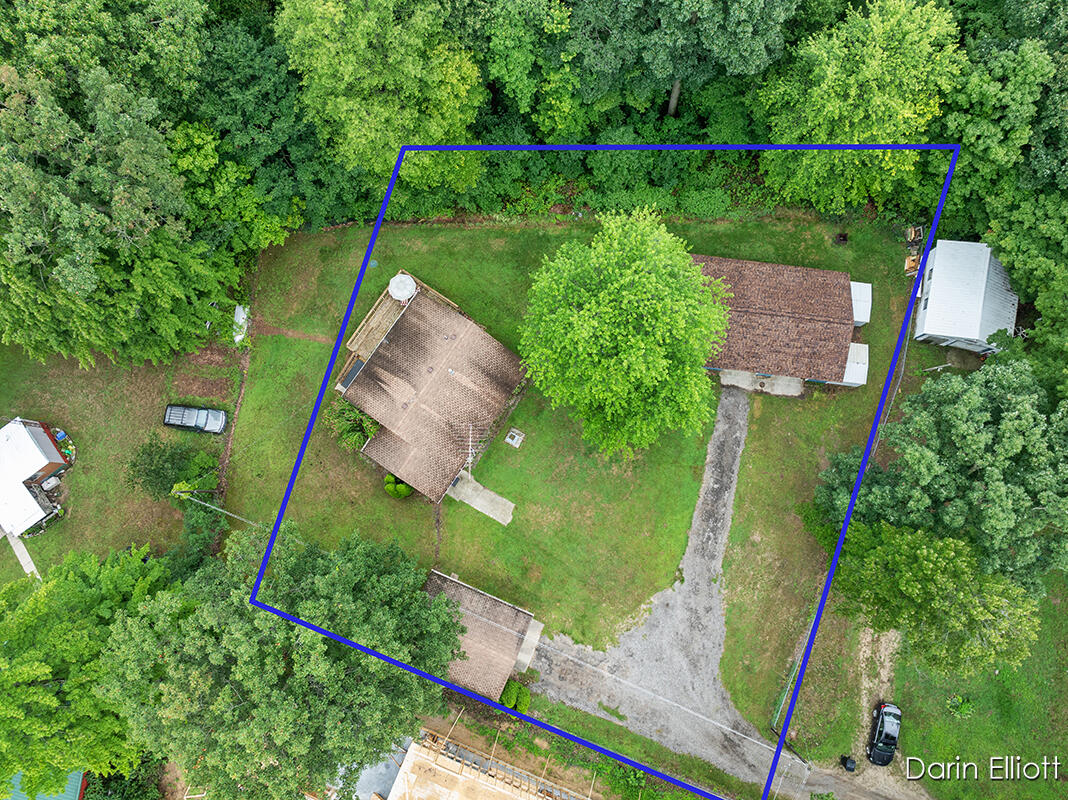 901 Half Moon Lake Drive SW