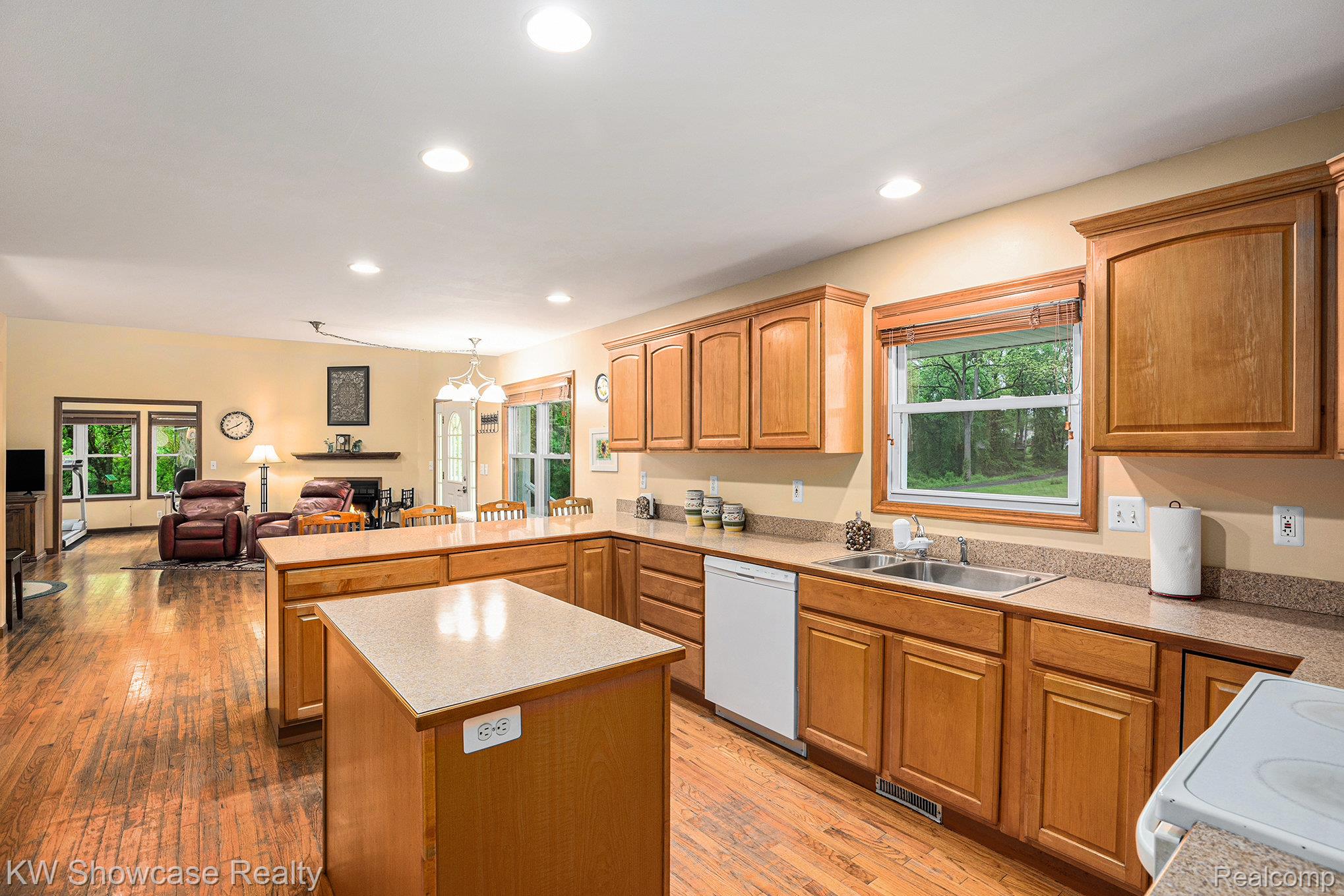730 Fairview