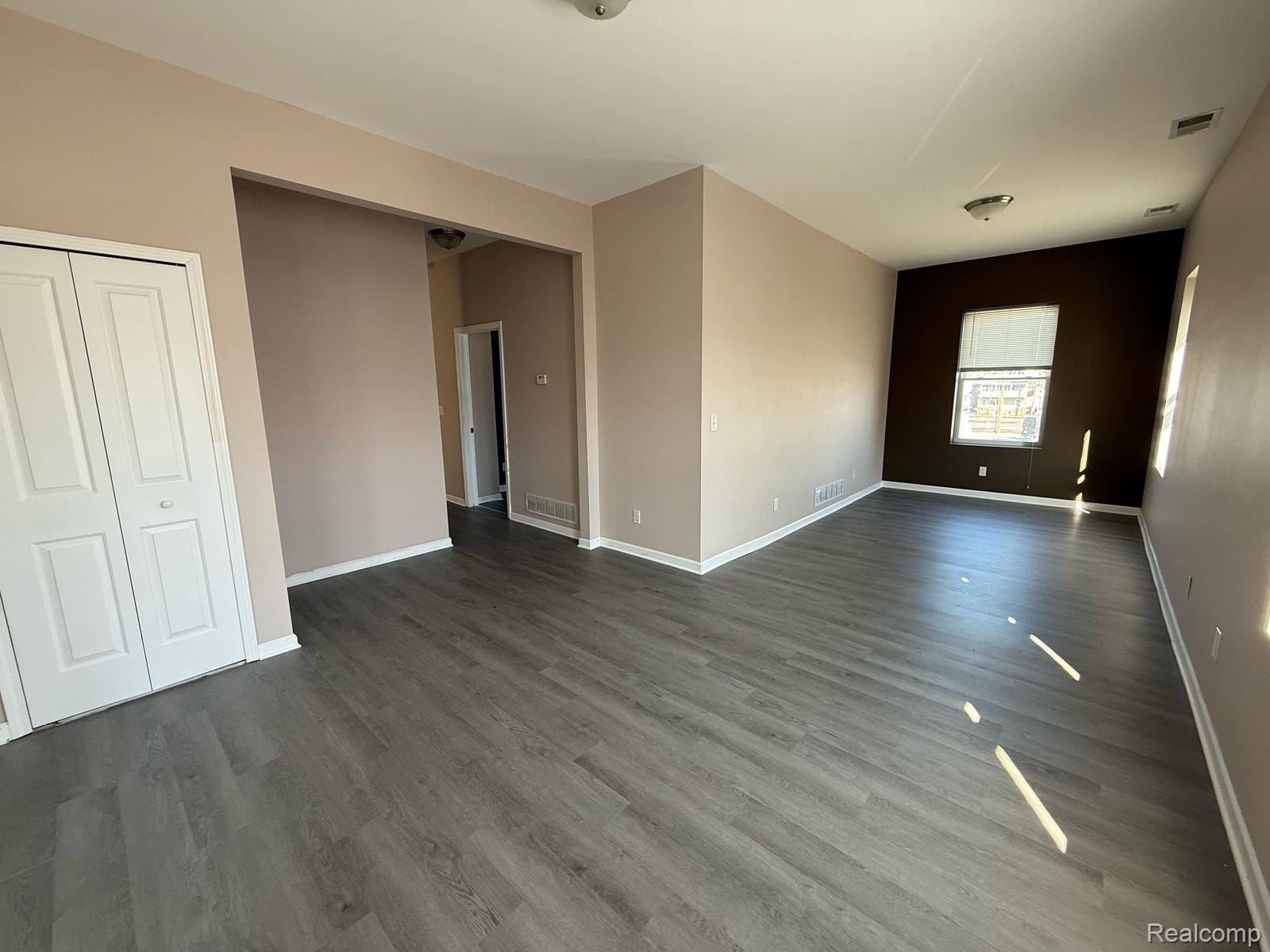 11901 JOSEPH CAMPAU Street 1