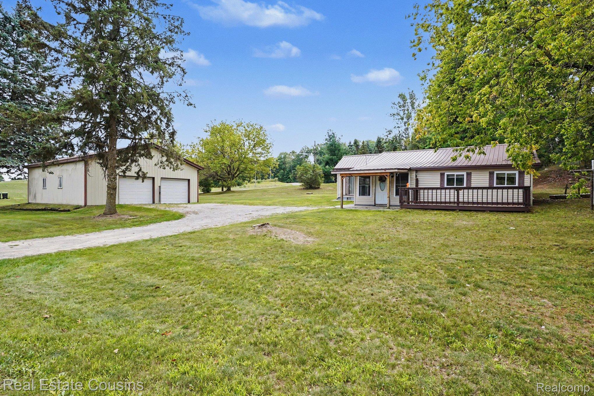 1276 E Elm Road
