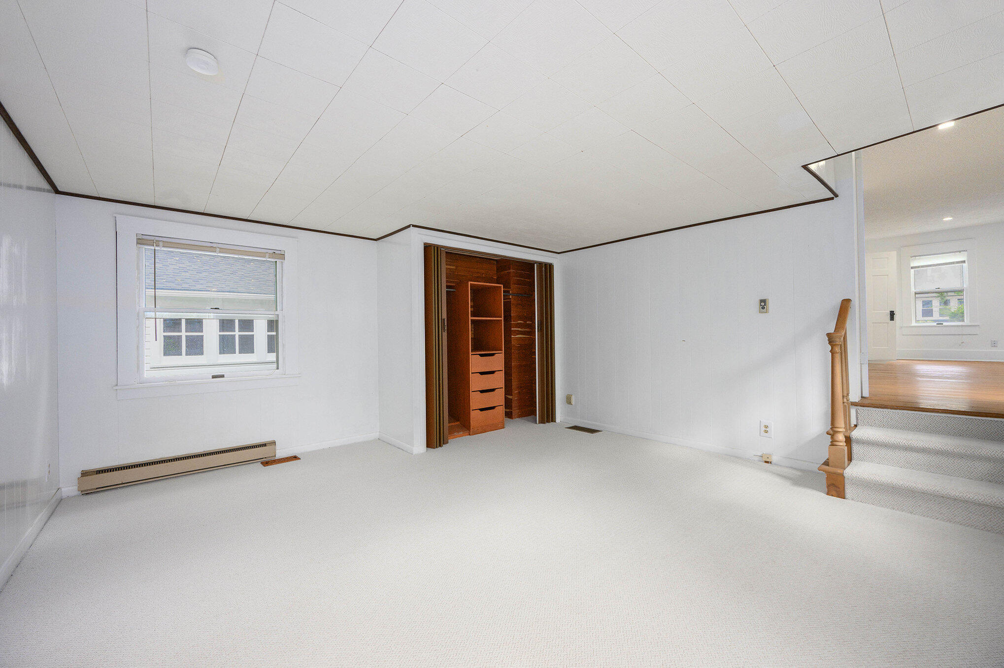 Kalamazoo City, Michigan 49008, United States, 4 Bedrooms Bedrooms, ,3 BathroomsBathrooms,Residential,Active,200280