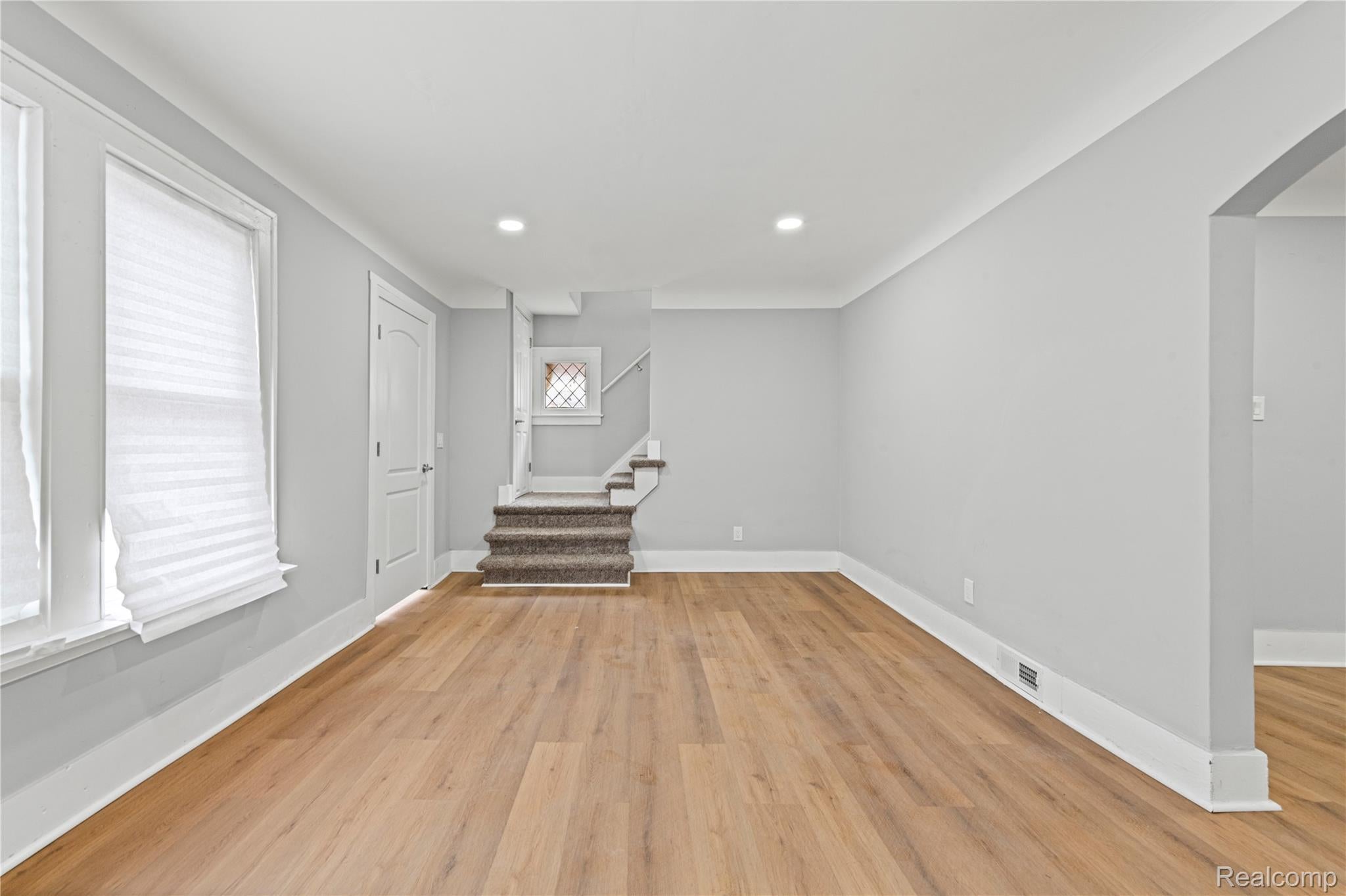 9175 Devonshire Road