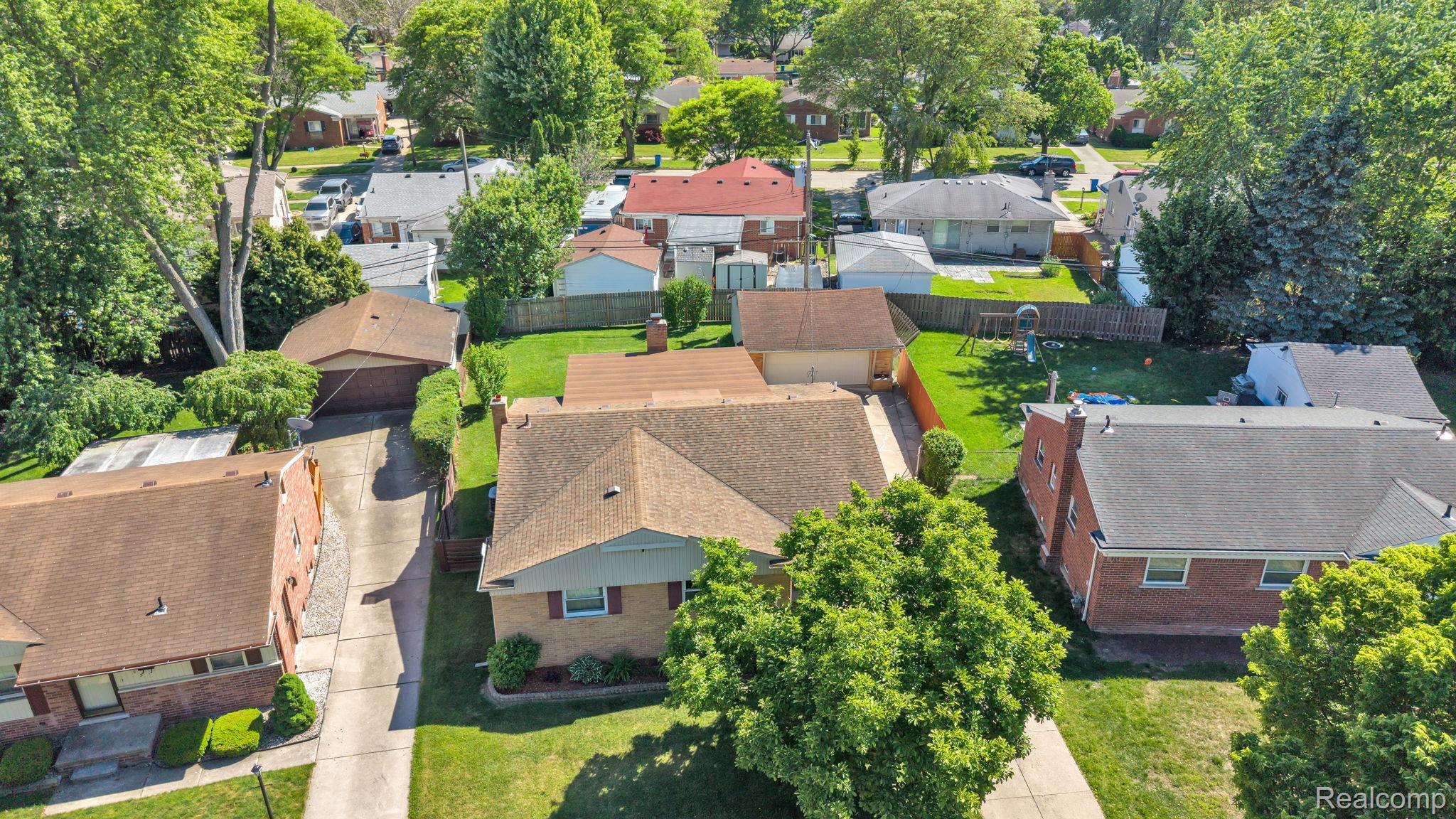 26637 Clairview Drive