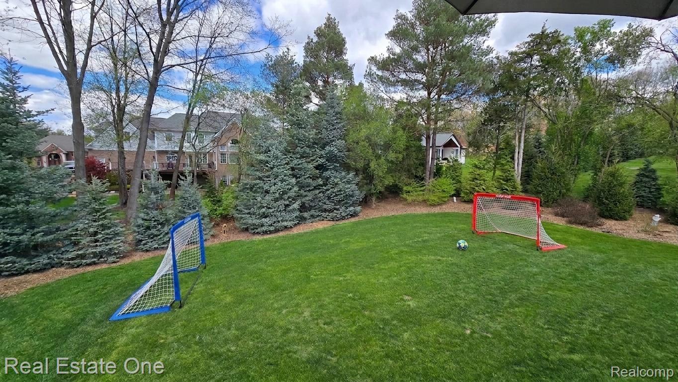 960 Hill Hollow Lane
