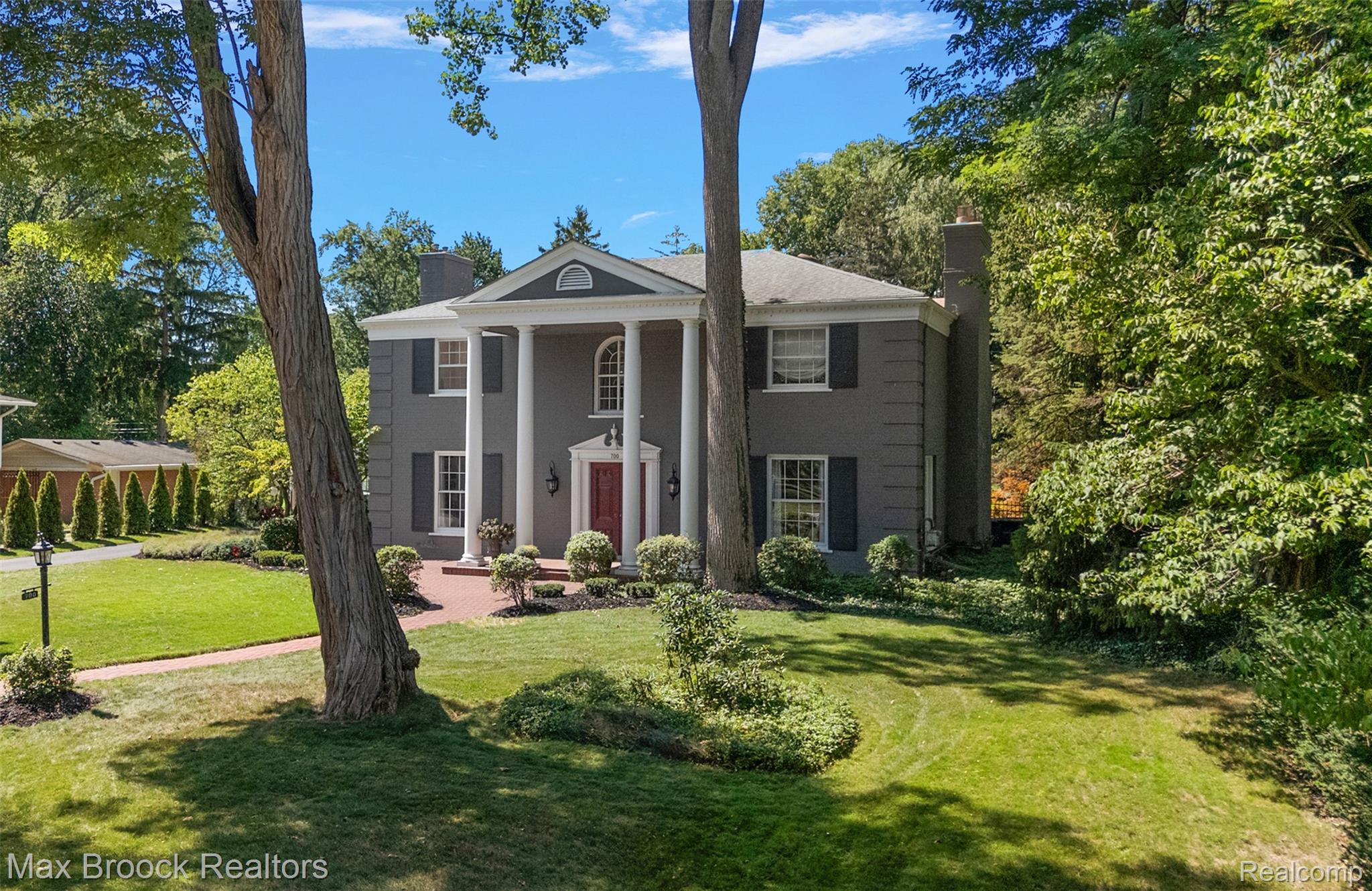 700 Arlington Street