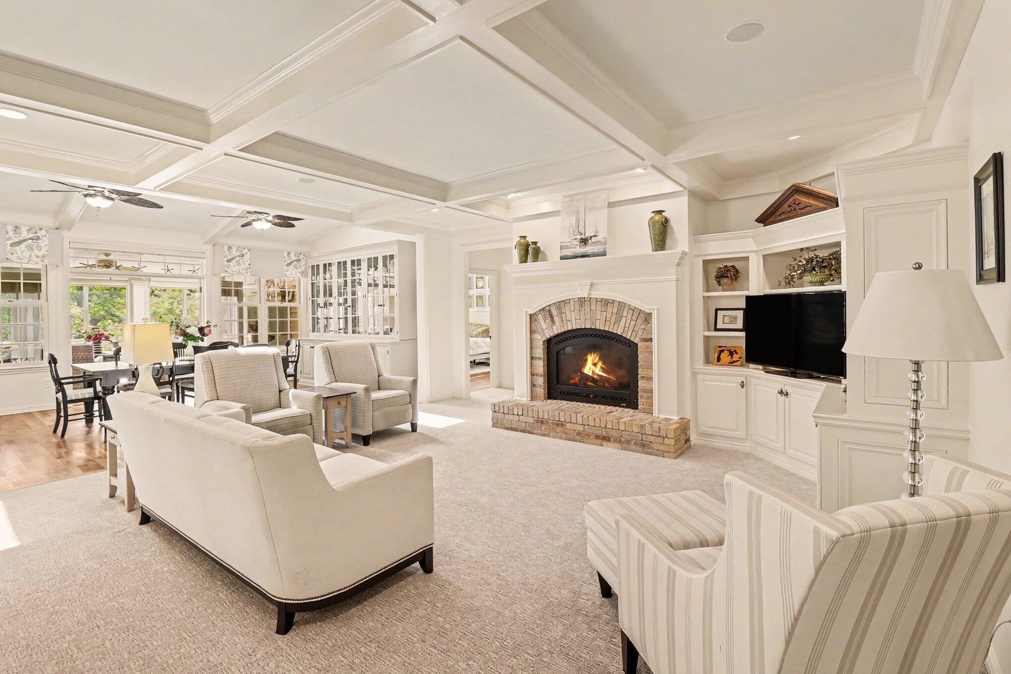 4085 Cygnet Court