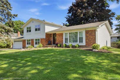 5569 Tadworth Place West Bloomfield Charter Township MI 48322