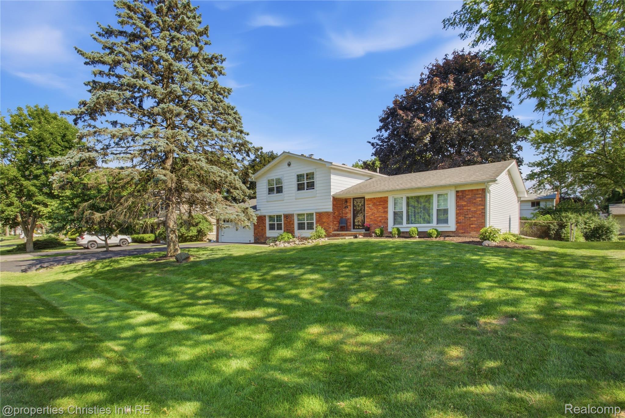 5569 Tadworth Place