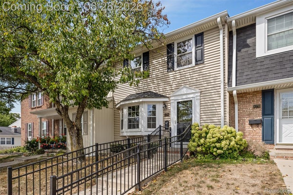 42754 LYRIC CT, NORTHVILLE, MI 48167 - Image 0ebfb37f2982aea77c42bffebfeacf9b/844237100
