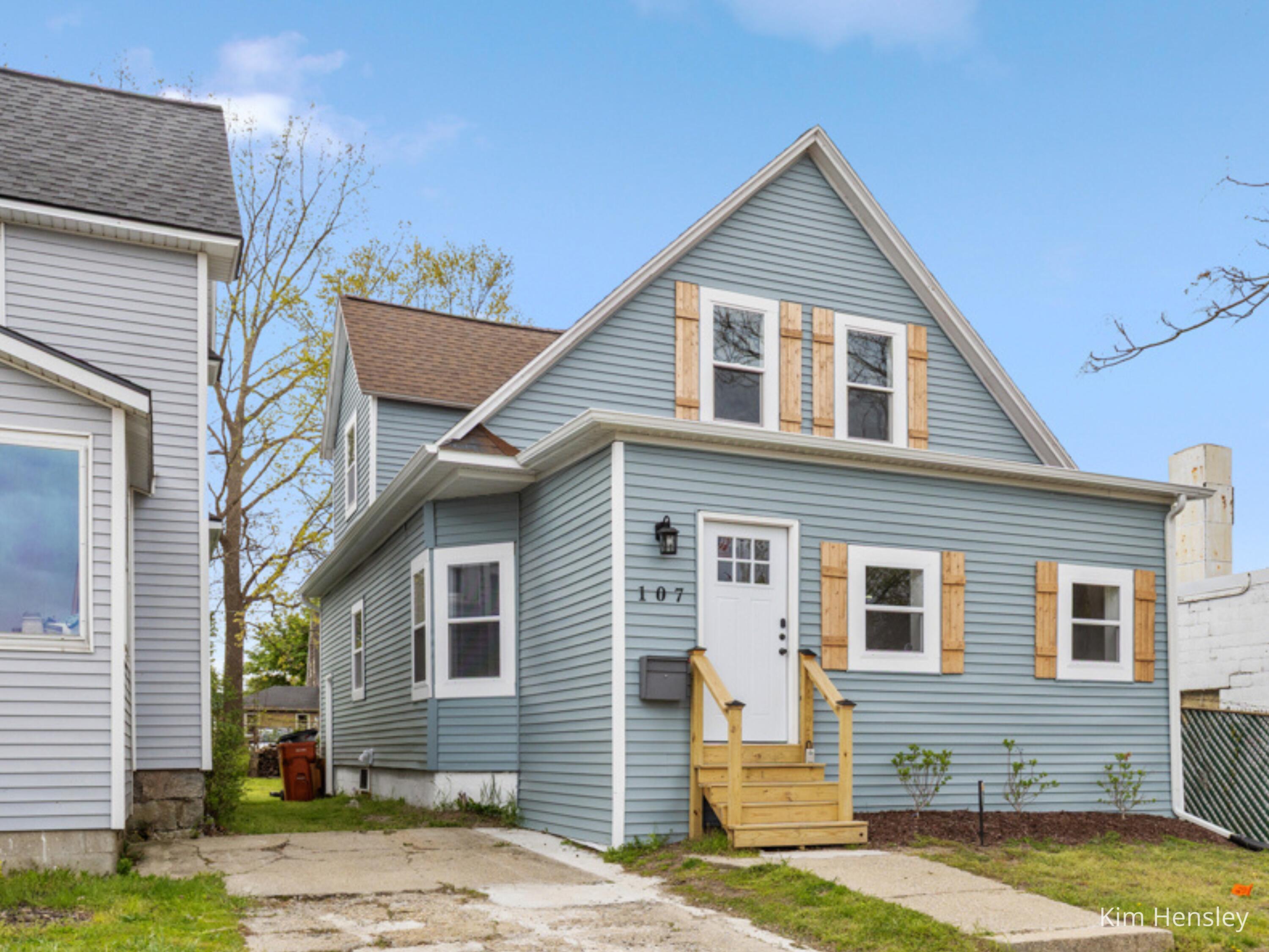 107 E Congress Street